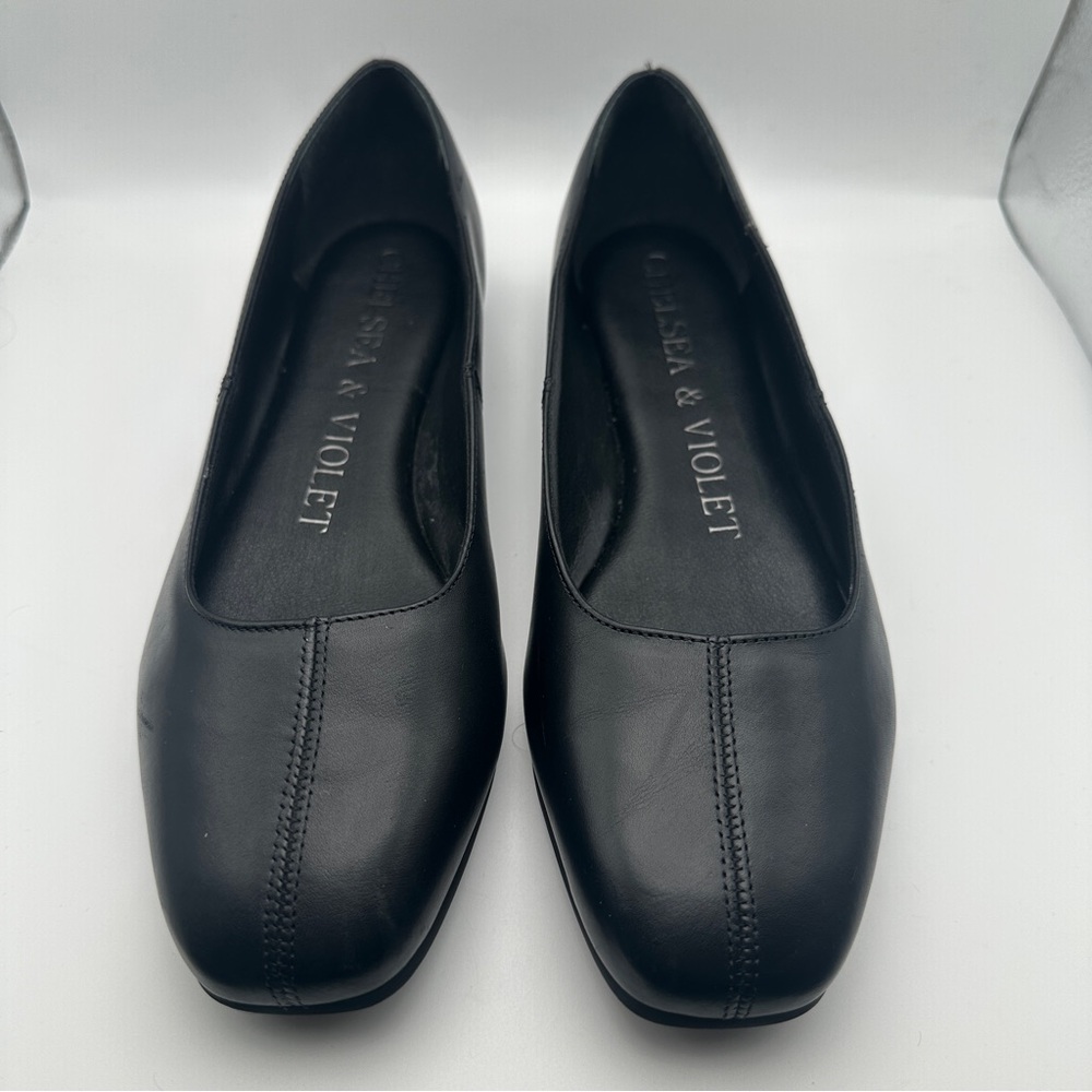 Chelsea & Violet Navy Blue Women's Lather Flats Size 9